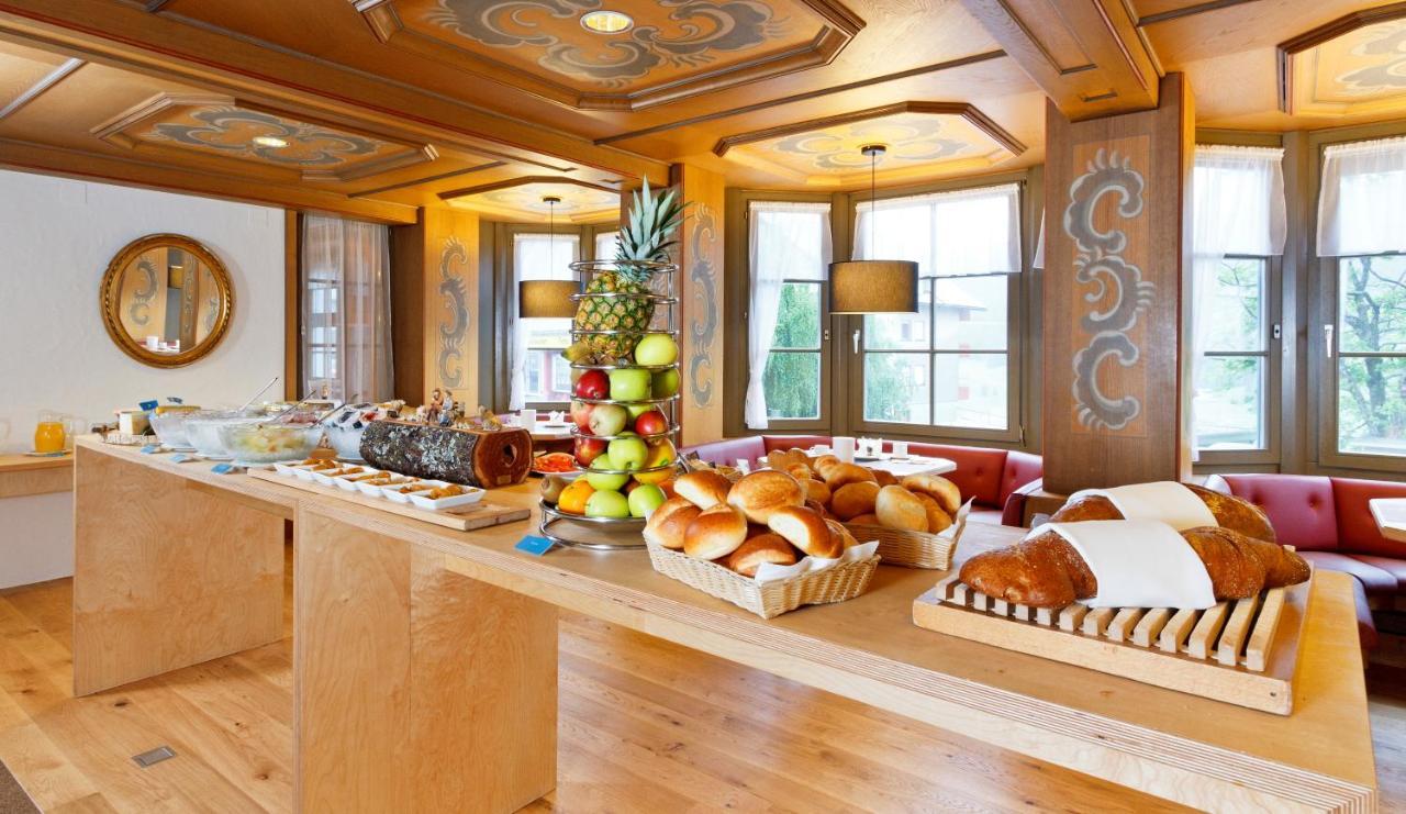 Hirschen Guesthouse - Village Hotel Вильдхаус Экстерьер фото