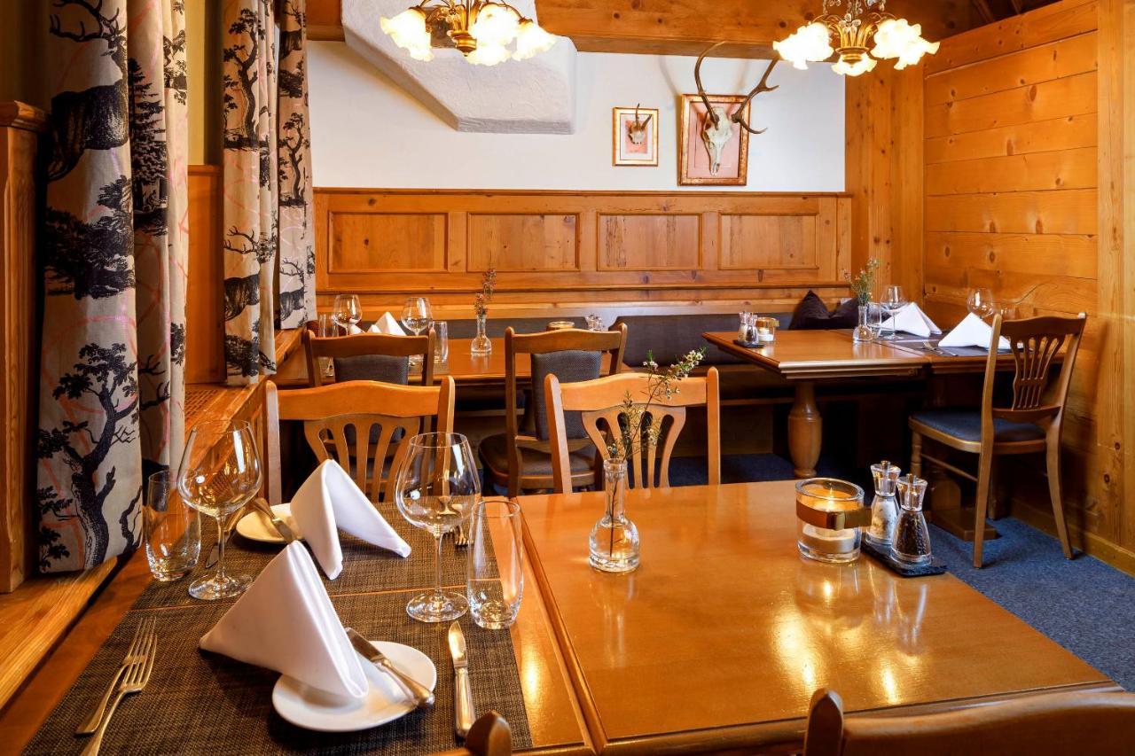Hirschen Guesthouse - Village Hotel Вильдхаус Экстерьер фото